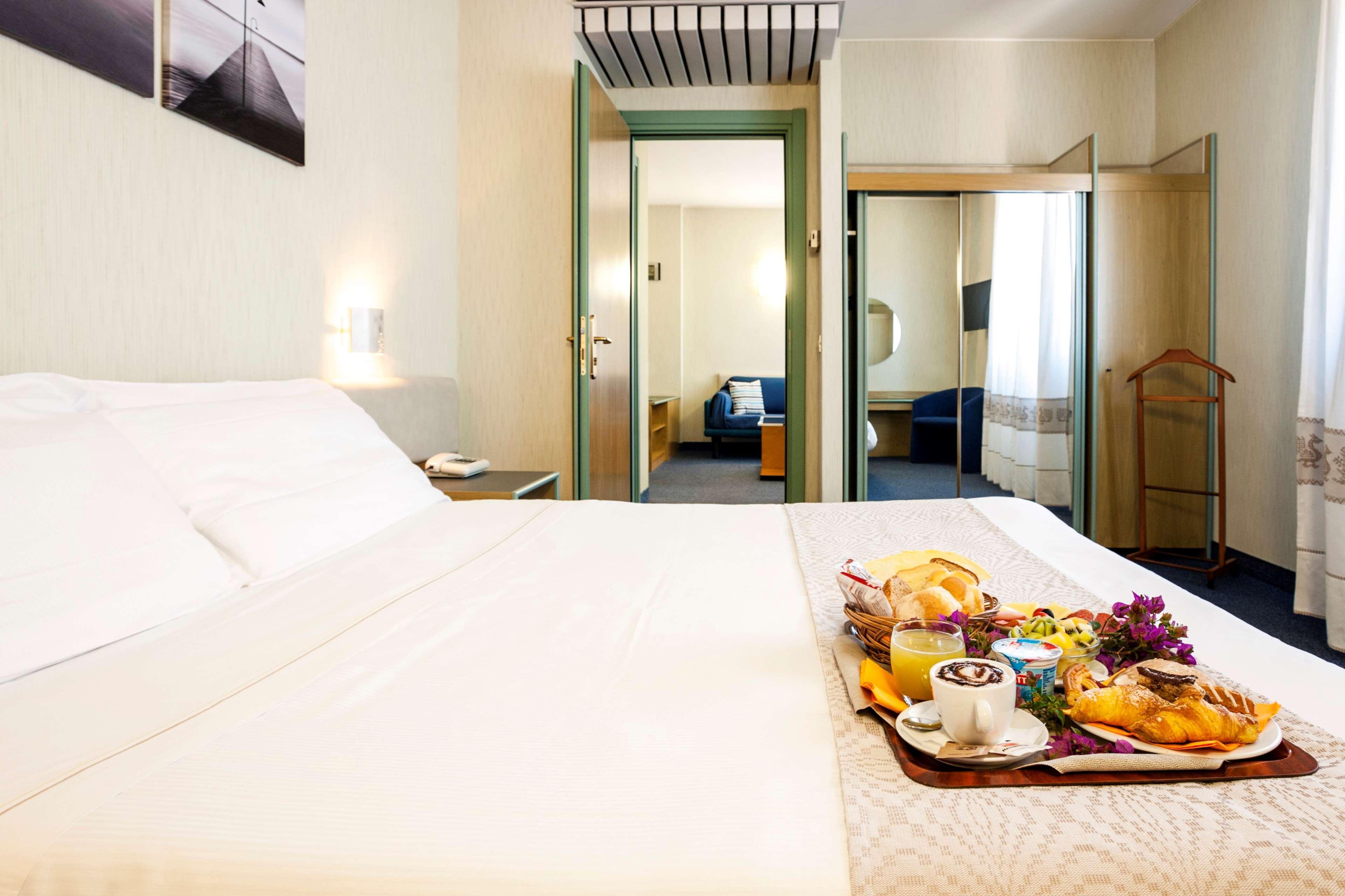 Best Western Hotel Residence Italia Quartu Sant'Elena Exterior photo