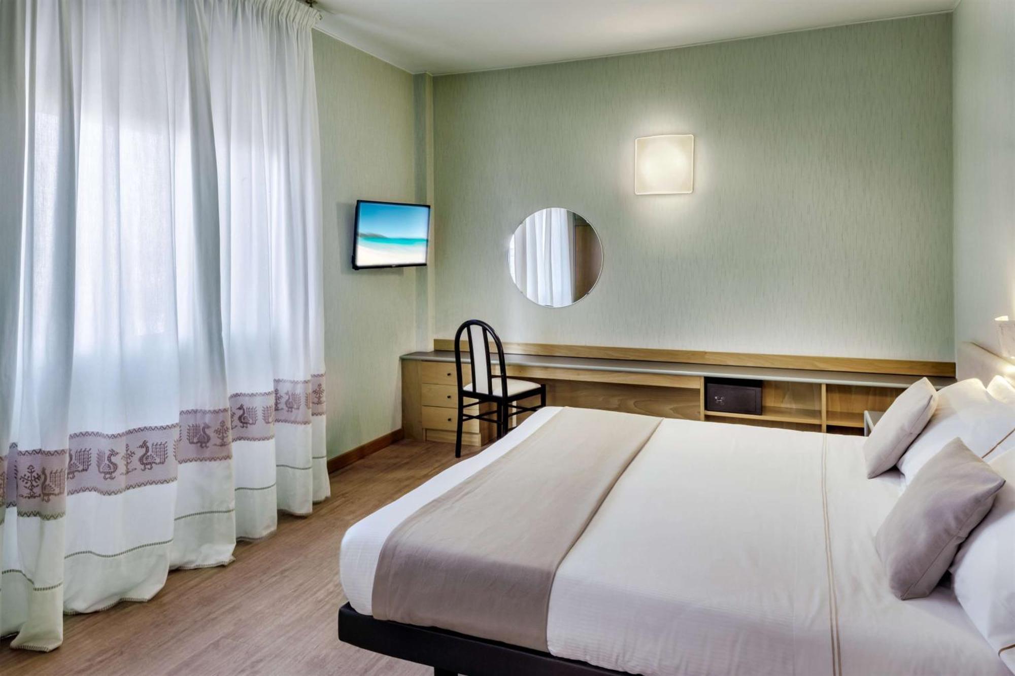 Best Western Hotel Residence Italia Quartu Sant'Elena Exterior photo