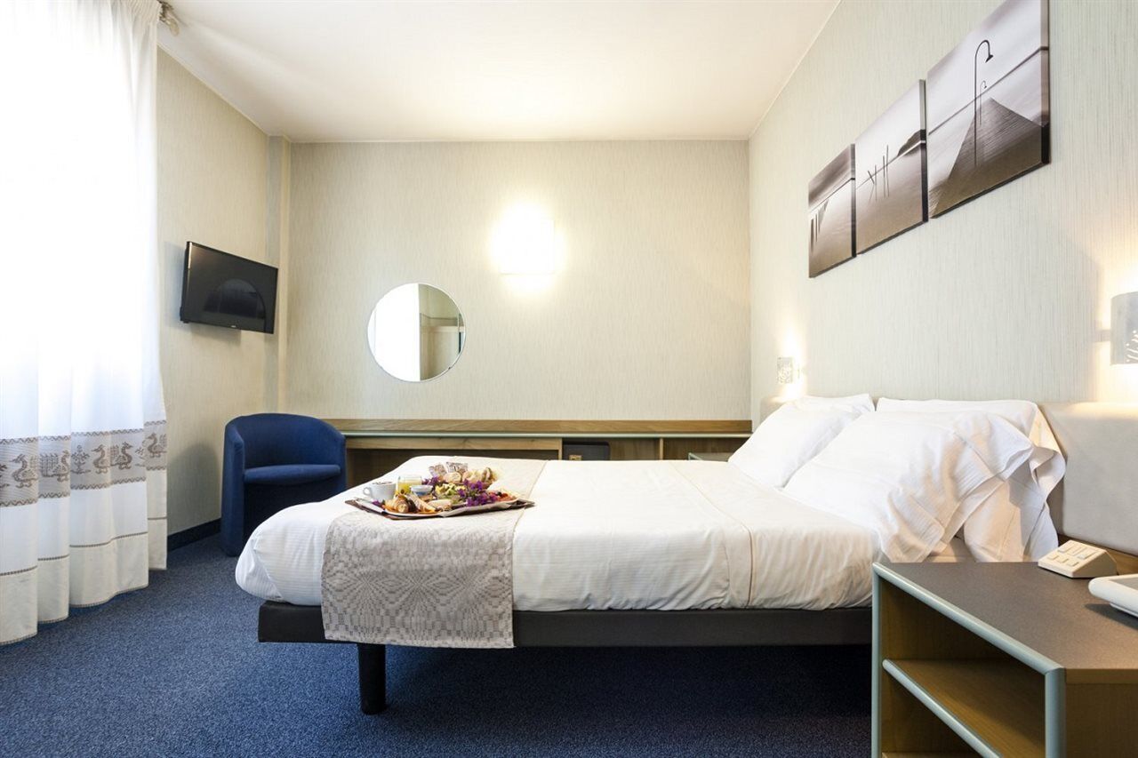 Best Western Hotel Residence Italia Quartu Sant'Elena Exterior photo